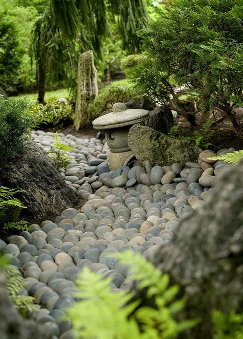 18 Essential Elements of Authentic Japanese Garden Design