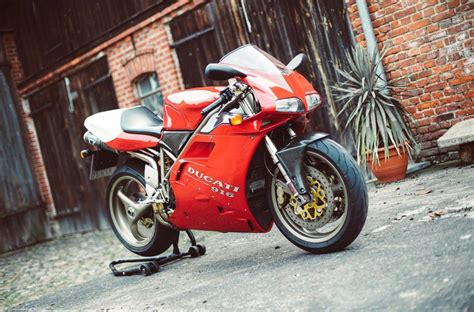 Ducati 916 specs, 0-60, quarter mile - FastestLaps.com