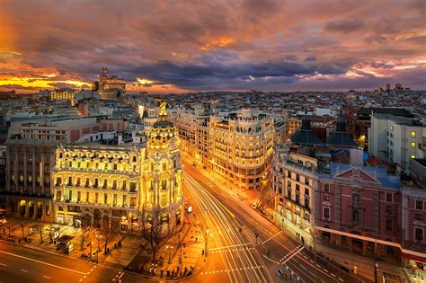 Calle Gran Vía in Madrid - Explore, Shop and Dine Along One of Madrid’s Most Popular Streets ...