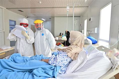 Hospitals in Jakarta almost full as Covid-19 cases surge | The Straits Times