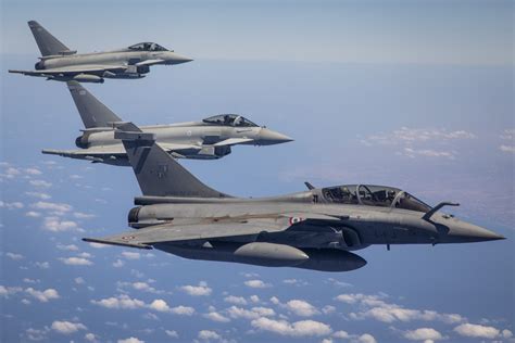 Eurofighter vs. Rafale: Rematch in India Skies as Tarang Shakti-2024 Heats Up – Indian Defence ...