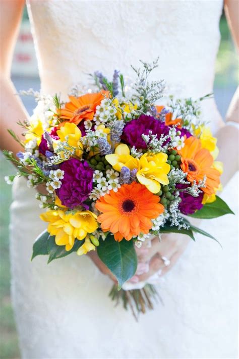 Bright and colorful summer wedding bouquet - summer wedding ideas