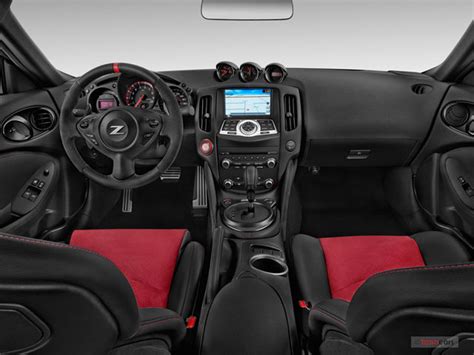 Nissan 370Z Nismo Interior