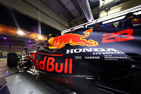 Red Bull agree deal to run Honda engine technology until 2025 | Formula 1®