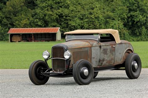 Barn Find 1932 Ford Roadster Becomes a 1940s Hot Rod with Perfect Patina