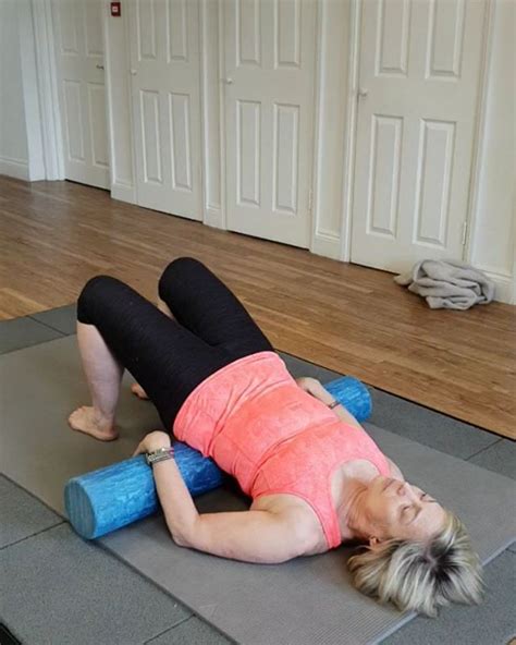 2nd exercise following on from hip flexor stretch using the foam roller | Style Your Life blog ...