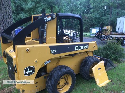 John Deere 317 Skid Steer Loader