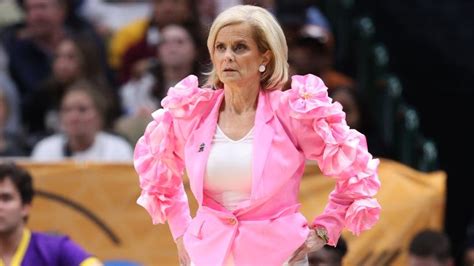 Kim Mulkey press conference: LSU coach threatens to sue Washington Post over unpublished 'hit ...