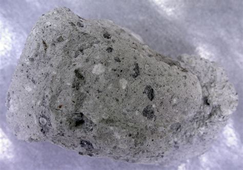 Lunar Regolith Breccias and Fragmental Breccias | Some Meteorite Information | Washington ...