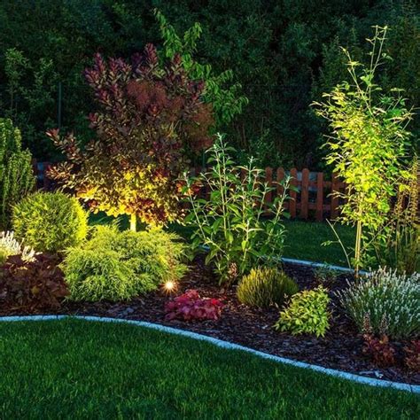 10 Curb Appeal Landscaping Ideas You Can DIY