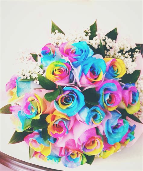 rainbow roses | Rainbow roses, Rose flower, Flower arrangements