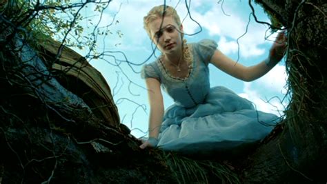 Tim Burton's 'Alice In Wonderland' - Alice in Wonderland (2010) Image (13674148) - Fanpop