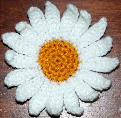 Crochet Daisy Flower Pattern Free Single Crochet (sc), Half Double Crochet (hdc), And Slip ...