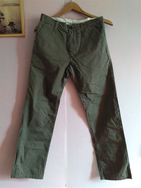 Chinos Pants For Men, Men's Fashion, Bottoms, Chinos on Carousell