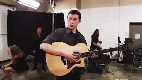 scotty mccreery gifs | WiffleGif