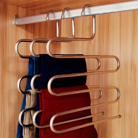 Hackytips introduces multiple hanger types for organised closet