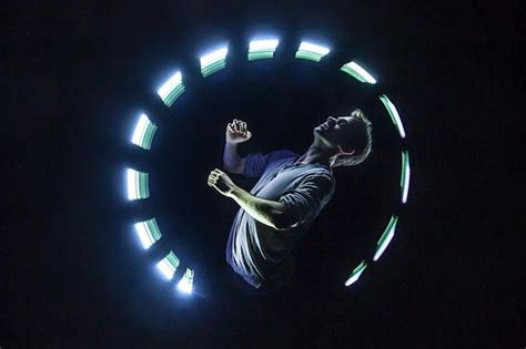 LightSpin Documentary Film - Motion Graphics Inspiration