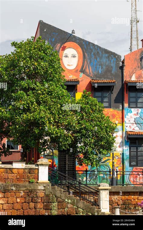 Street Art on the Malacca River, Malacca, Malaysia Stock Photo - Alamy