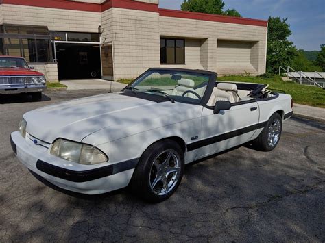 1990 Ford Mustang | American Muscle CarZ