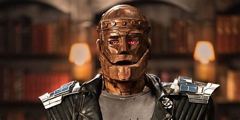 Doom Patrol: Brendan Fraser's Robotman is the Brains of the Operation