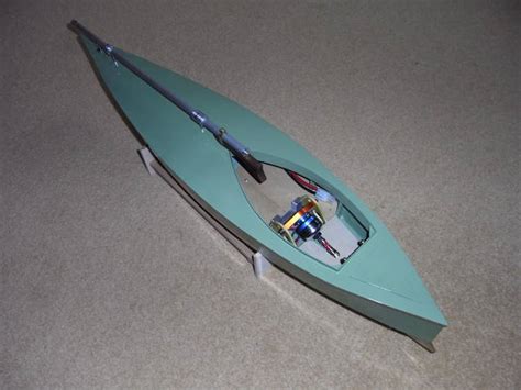 Etherow Model Boat club: Punt Gun boat.