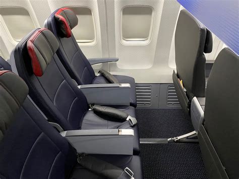 Guide To American Airlines Main Cabin Extra: Is It Worth It? - One Mile at a Time