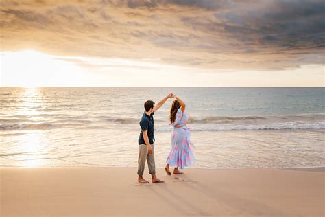 Hapuna Beach Honeymooners - Waikoloa, Hawaii — Wilde Sparrow Photography Co