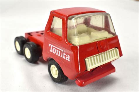 Vintage TONKA Toy Semi Truck Cab Steel Red & White | eBay | Tonka toys, Tonka, Semi trucks