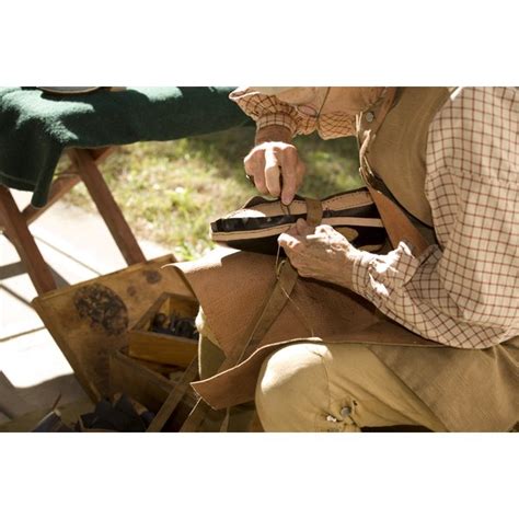 Colonial Shoemaking Tools | Synonym