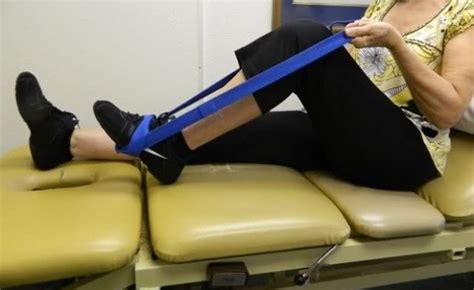 Why is Physiotherapy Important After Total Knee Replacement?