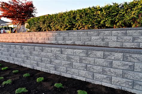 Retaining Wall Design and Installation