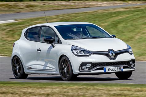 2016 Renault Clio RS 220 Trophy review review | Autocar