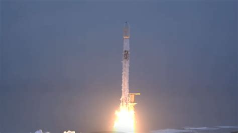 SpaceX launches 51 Starlink internet satellites today after delays | Space