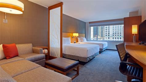 Hotels Near Millennium Park Chicago | Hyatt Place Chicago/River North