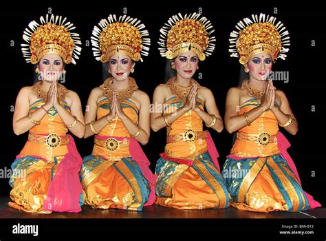 Indonesia –Bali, Participants in Bali Dance Stock Photo: 29883759 - Alamy