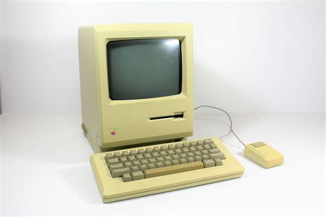 Apple Macintosh 128k upgraded with SCSI and extra memory – VintageComputer.ca