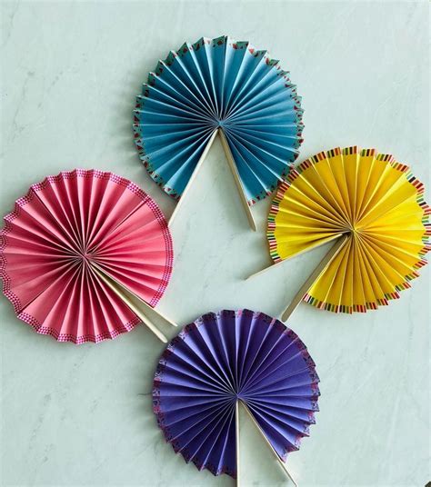 DIY paper fan | Paper fan decorations, Paper decorations diy, Easy paper crafts