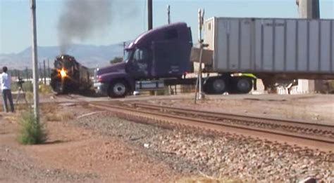 UP Challenger Gives Close Up After Close Call With Semi Truck! - Train Fanatics