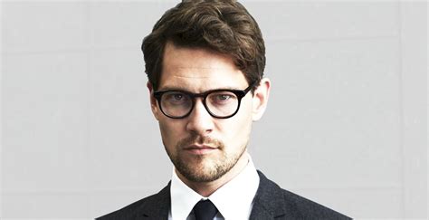 Men's Eyeglasses Trends - Popular Fashion Glasses Frames 2024 | Framesbuy