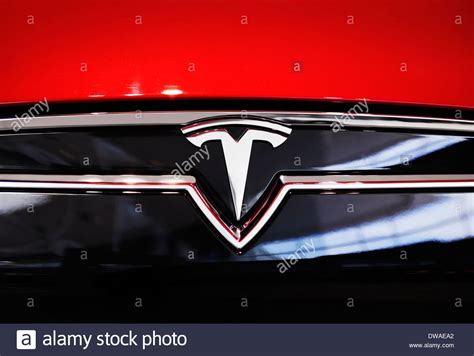 Tesla Car Logo - 888 Tesla Logo Photos And Premium High Res Pictures Getty Images - The logo ...