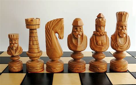 Wooden chess pieces - lazydiki