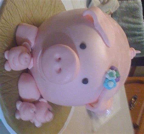 Pig Cake | Pig cake, Peppa pig cake, Pig cake pops