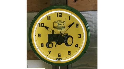 John Deere Neon Clock | M211 | Davenport 2019