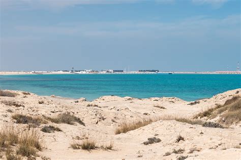 6 Best Beaches in Qatar - Which Beach Should You Visit in Qatar? – Go Guides