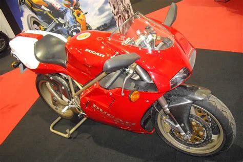 Ducati 916 Specs and Review - Big Bike Reviews