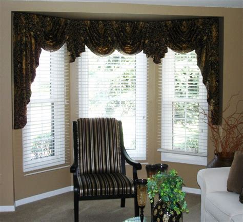 9 Insanely Beautiful Bay Window Valance Curtains WC14kl0 https://sherriematula.com/… | Valances ...