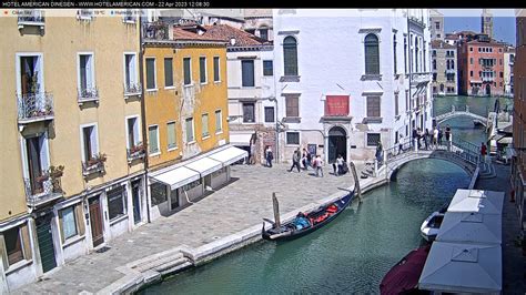 Webcam Venice: Canal view in Venice