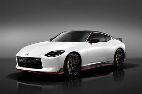 The 2023 Nissan 400Z Nismo Could Have the Current GT-R's Engine!