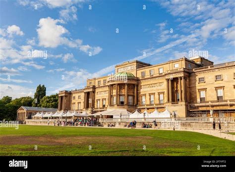 The rear terrace of Buckingham Palace, London, England Stock Photo - Alamy