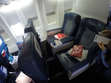 best first class seats delta 737-800 - Shala Espino